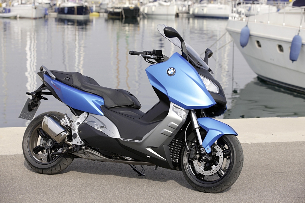Motorrad Messe Leipzig 2012: Premieren, Neuvorstellungen, Shows und Action