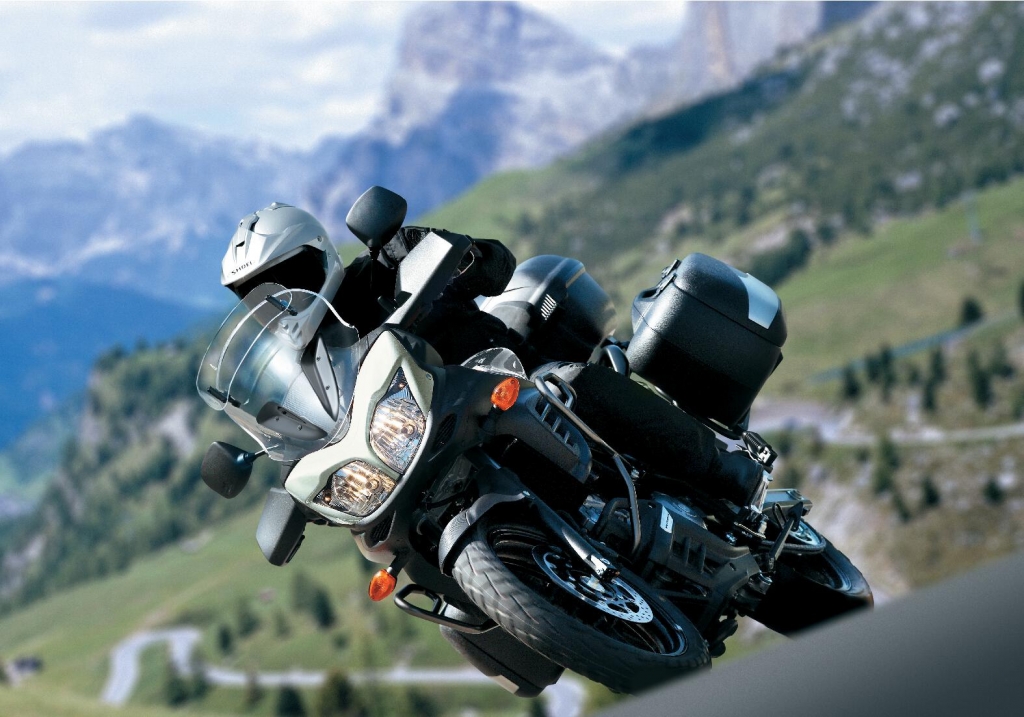 Motorrad Messe Leipzig 2012: Suzuki zeigt GSX-R1000, V-Strom 650, GSR 750 ABS
