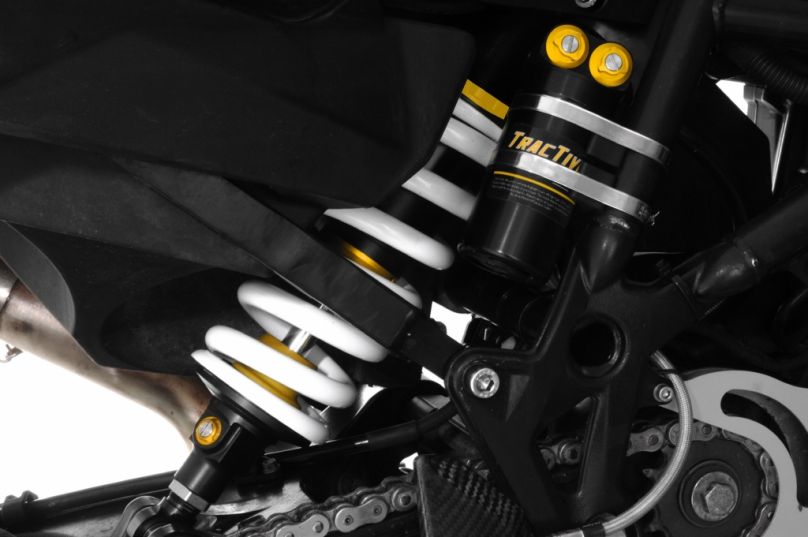 Motorrad Messe Leipzig 2012: Touratech mit Suspension Fahrwerk, Travel Bag und Companero Motorradanzug