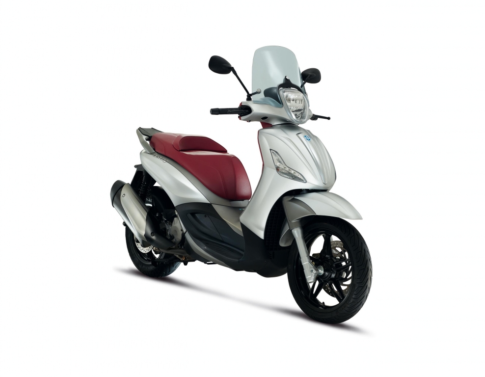 Piaggio bringt Beverly 350 mit Antischlupfregelung