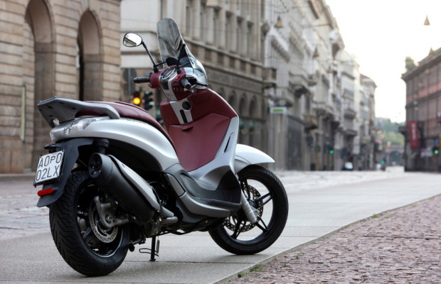 Piaggio bringt Beverly 350 mit Antischlupfregelung