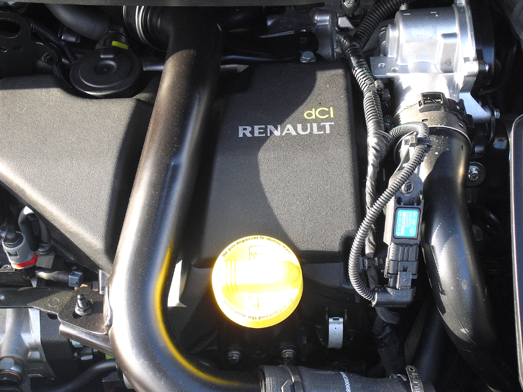 Renault Twingo: Blick unter die Haube, hier beim Turbodiesel mit 63 kW/86 PS. 