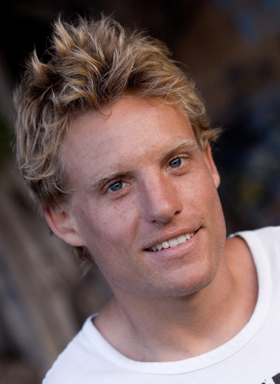 Surfer Klaas Voget will mit dem Crafter 4MOTION in die Atacama-Wüste fahren, um dort über Dünen zu surfen.