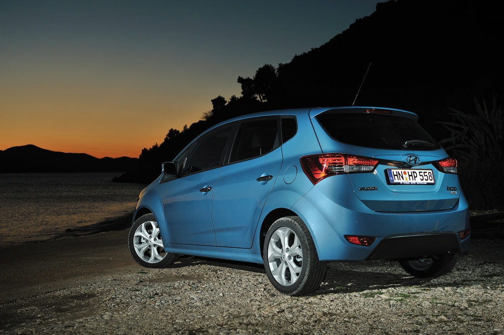 Test: Hyundai ix20 blue - Viel Platz, wenig Durst 