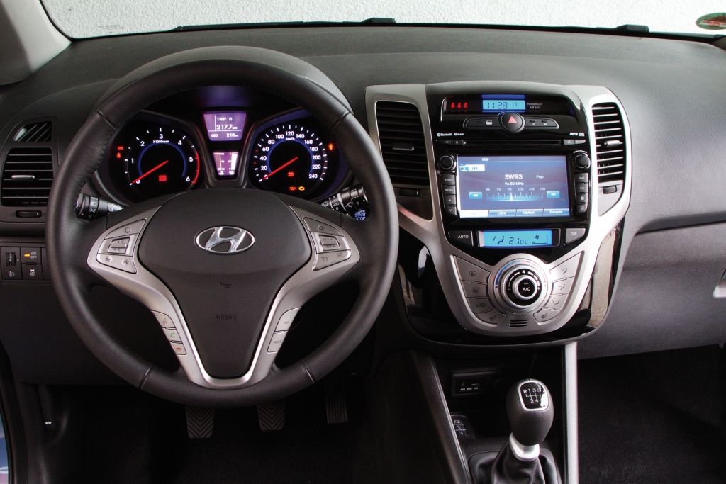 Test: Hyundai ix20 blue - Viel Platz, wenig Durst 