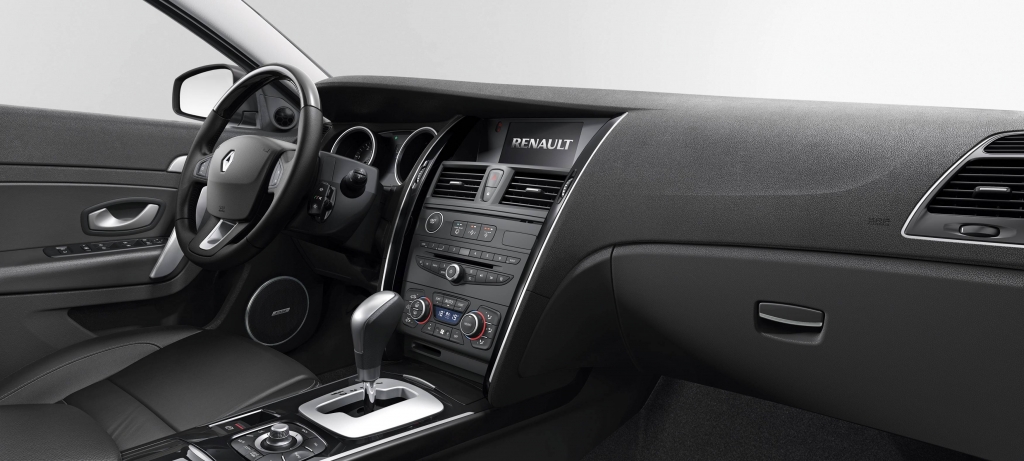 Test: Renault Latitude dCi 175 - Avantgarde ade
