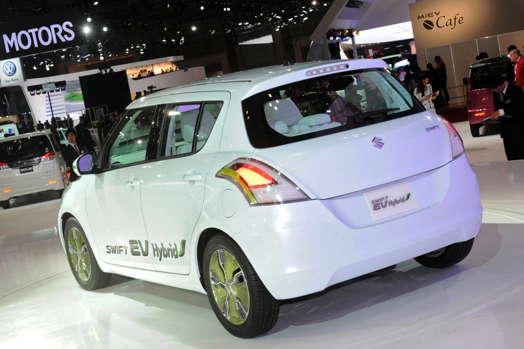 Tokio 2011: Suzuki Regina verbraucht rund 3 Liter