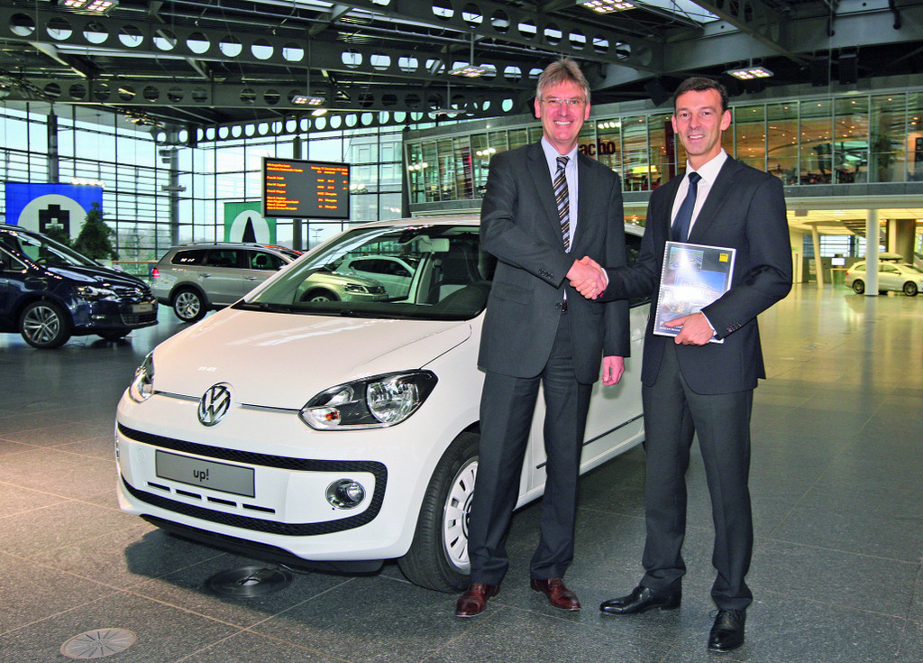 Volkswagen und ADAC schließen Kooperationsvertrag
