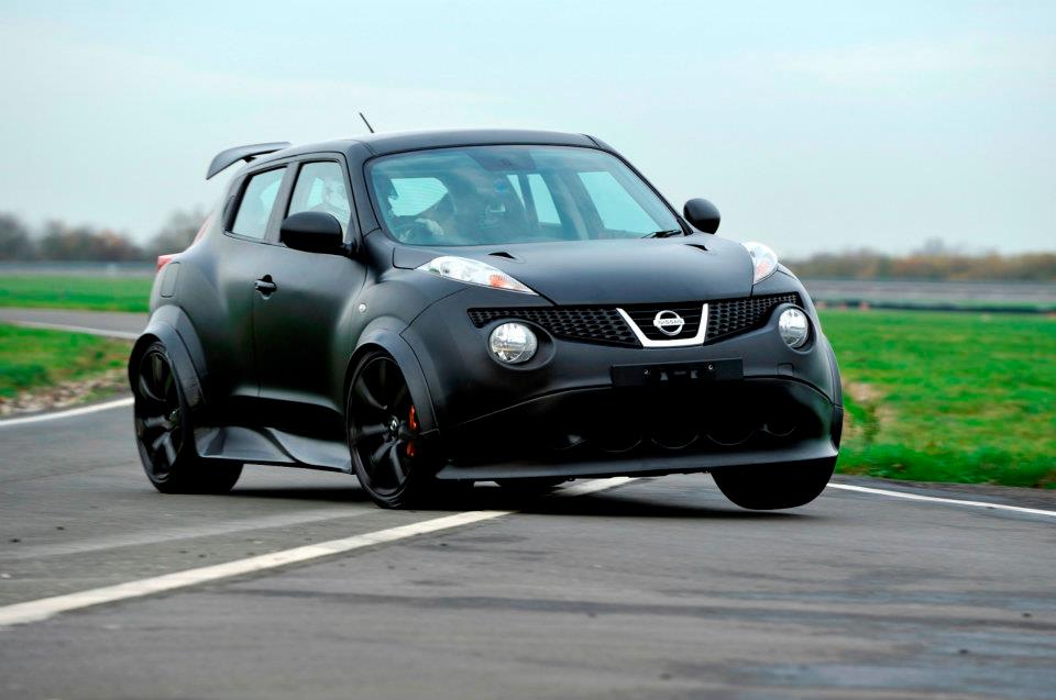 Weltpremiere Nissan Juke R - Schwarzer Kuglblitz | Foto: Nissan