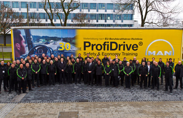 Wirtschaftlicher Lkw fahren lernen mit MAN