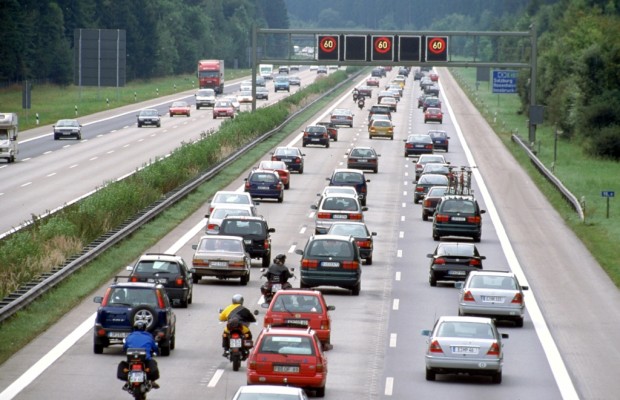 A 2 durchgängig sechsspurig