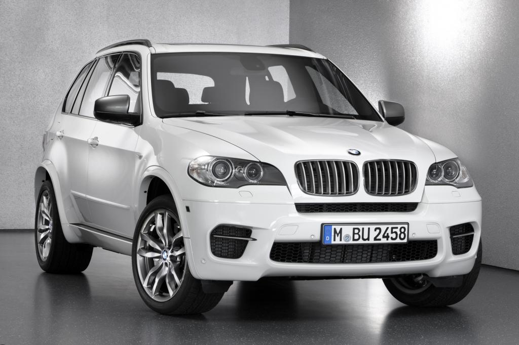 Auch dem X5 wird die M-Sonderbehandlung zuteil