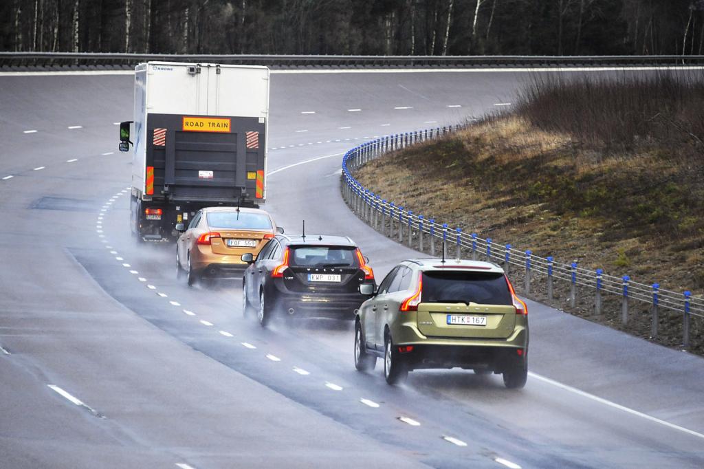 Autonomes Fahren - In Reih und Glied