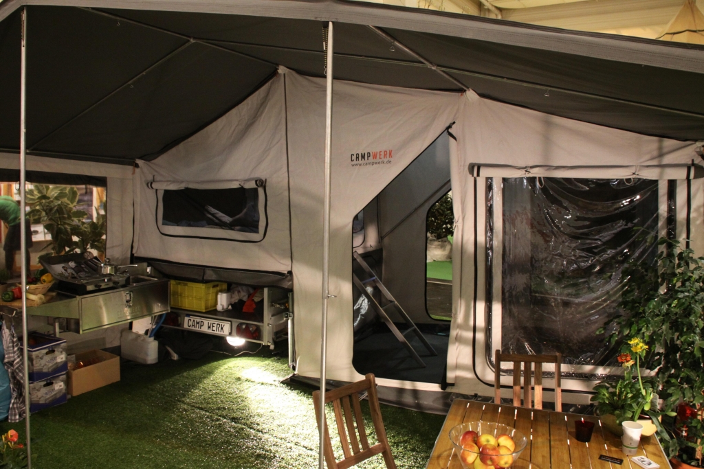 CMT 2012 Stuttgart: Camp Werk präsentiert Anhängerzelte