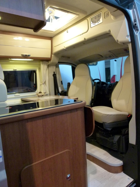 CMT Stuttgart 2012: Reisemobile vom Einstiegsmodell bis zum Luxusheim
