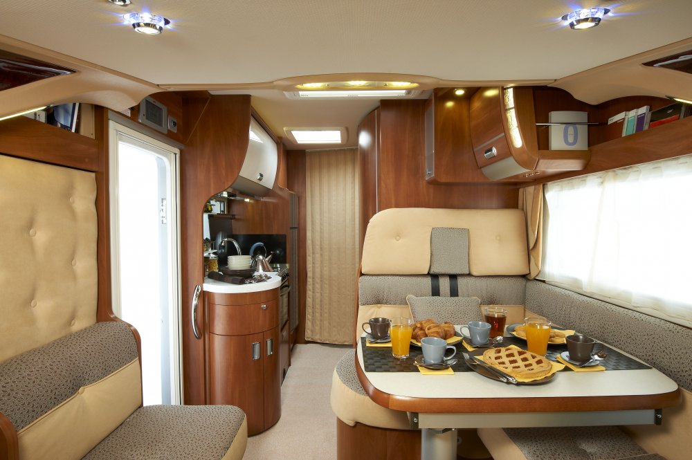 CMT Stuttgart 2012: Wintertauglich und vollintegriert – Laika zeigt Kreos Reisemobile