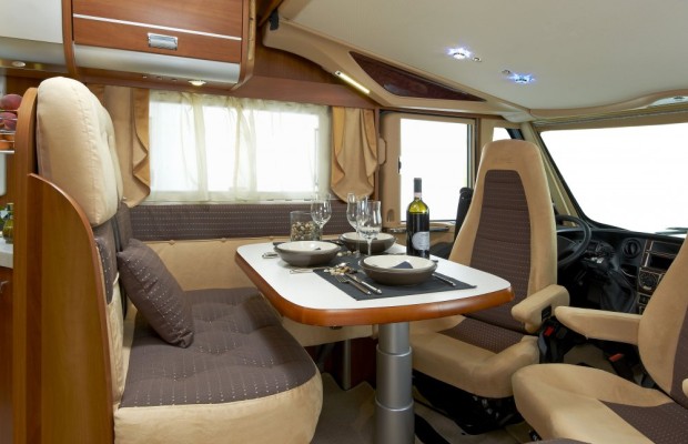 CMT Stuttgart 2012: Wintertauglich und vollintegriert – Laika zeigt Kreos Reisemobile