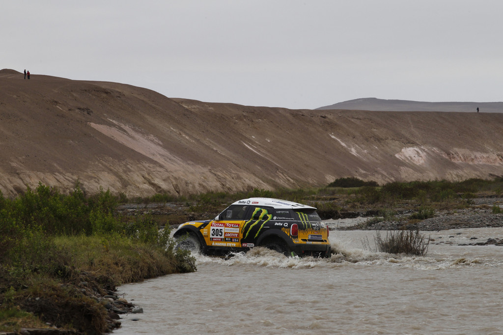 Dakar 2012: Dreifachsieg für X-raid