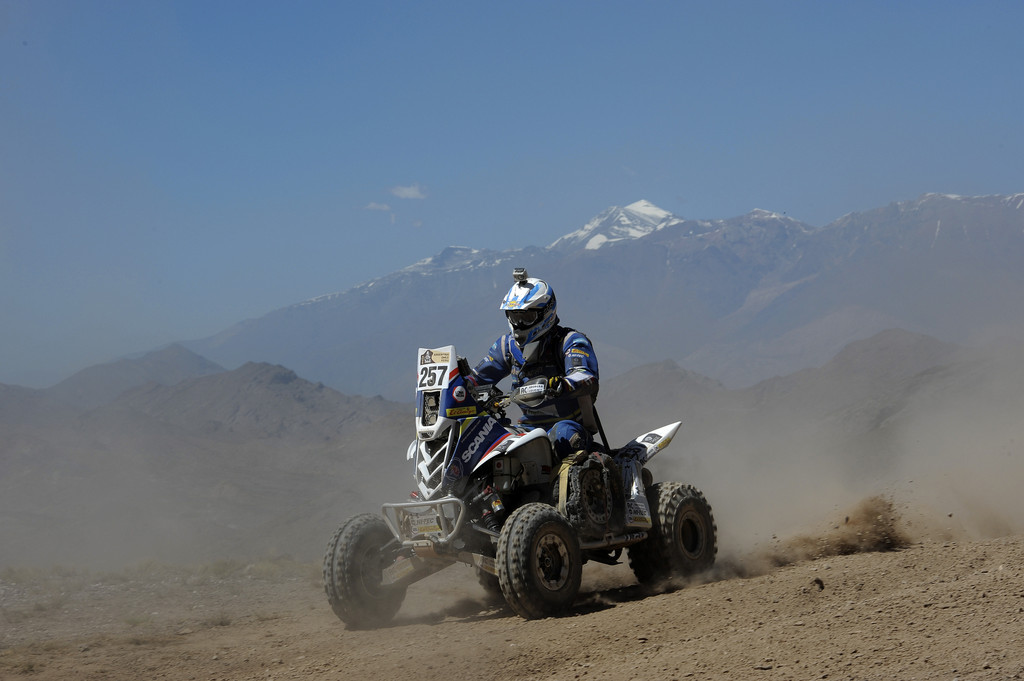 Dakar 2012: Peterhansel holt sich ersten Tagessieg