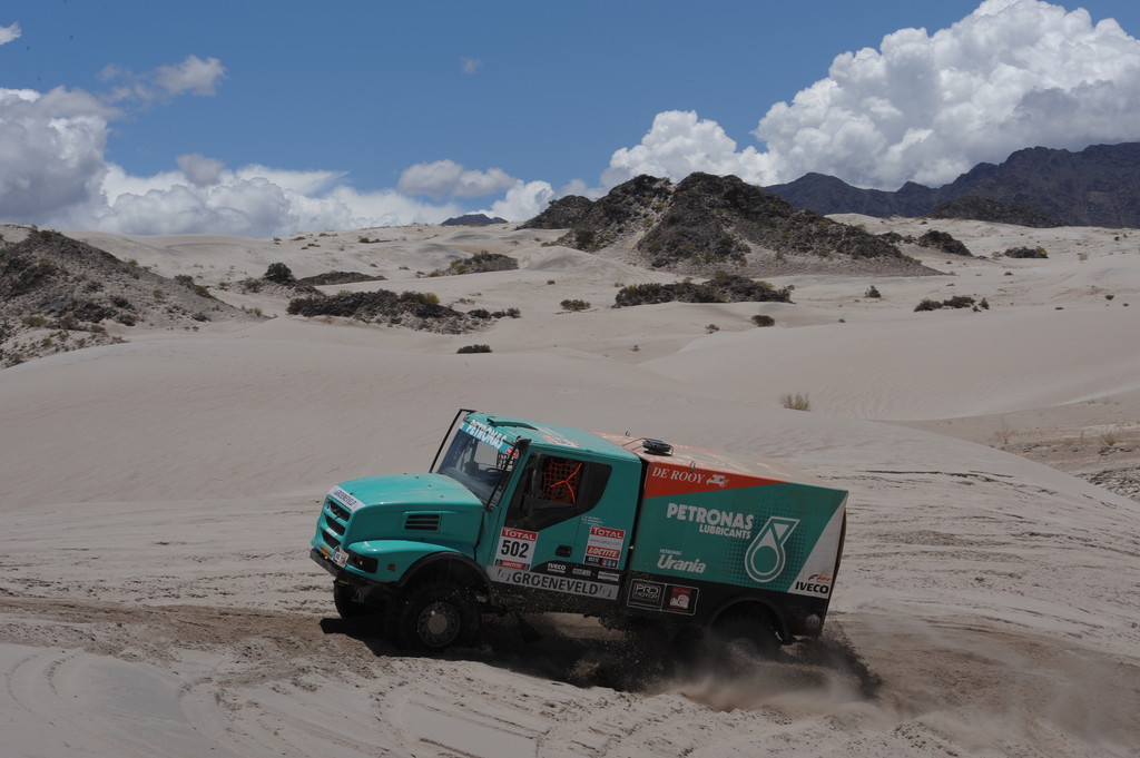 Der Iveco von Gerard de Rooy.