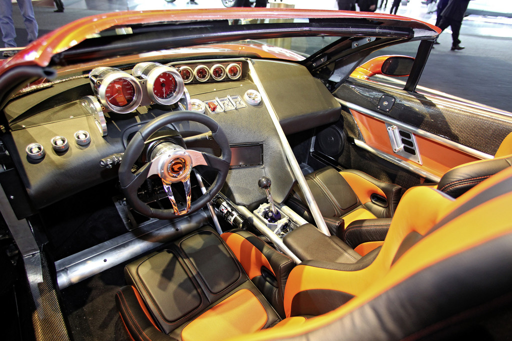 Detroit 2012: Der Falcon  F7 bedient sich bei der Corvette