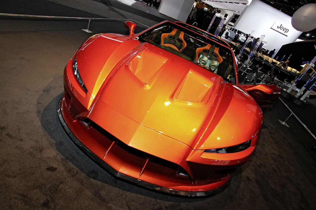 Detroit 2012: Der Falcon  F7 bedient sich bei der Corvette