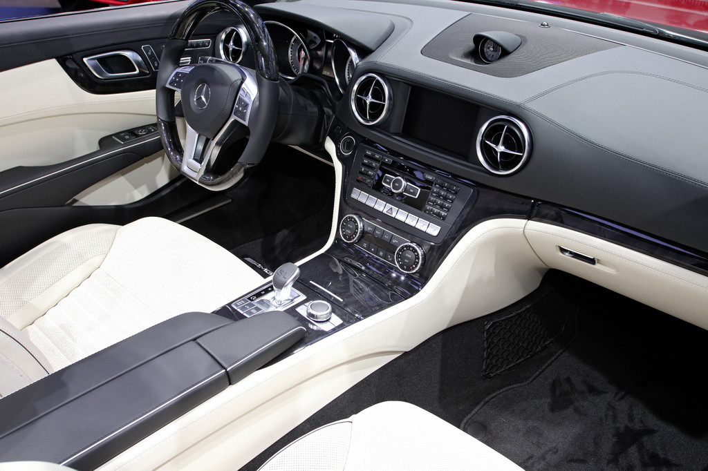 Detroit 2012: Mercedes-Benz SL setzt Maßstäbe im Segment