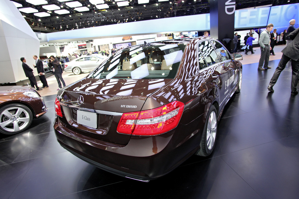 Detroit 2012: Mercedes-Benz zeigt sparsamstes Oberklasse-Modell der Welt