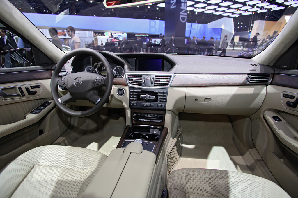 Detroit 2012: Mercedes-Benz zeigt sparsamstes Oberklasse-Modell der Welt
