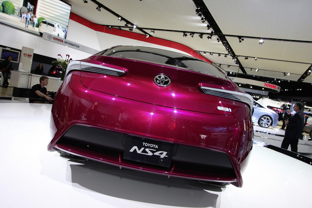 Detroit 2012: Toyota blickt  mit dem NS4 in die Zukunft