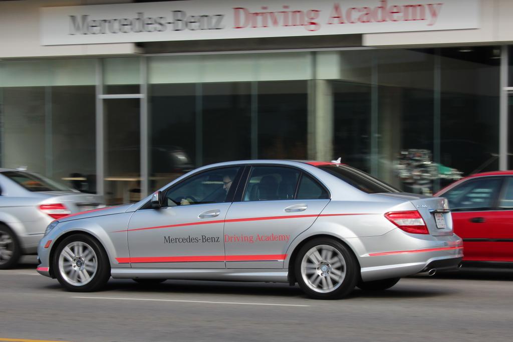 Die Driving Acadamey ist in den USA nicht nur für Rennfahrer