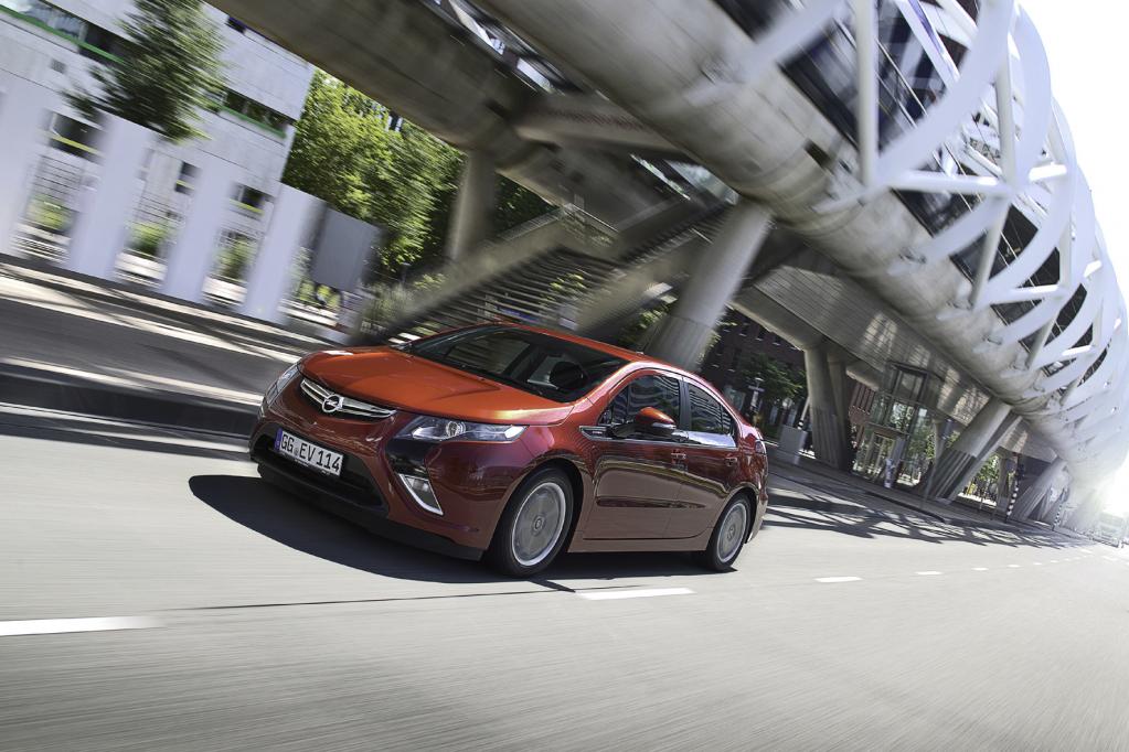 Ein Elektroauto soll nur 1.500 Euro mehr kosten