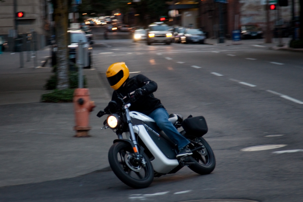 Elektro-Motorrad-Hersteller Brammo baut Vertriebsnetz für Europa auf
