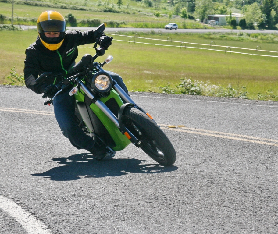 Elektro-Motorrad-Hersteller Brammo baut Vertriebsnetz für Europa auf