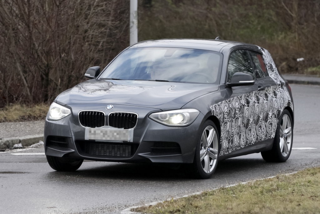 Erwischt: Erlkönig BMW 1er Dreitürer  - 1 mal 1 macht drei