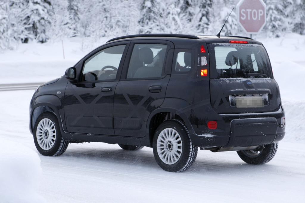 Erwischt: Erlkönig Fiat Panda 4x4 – Auf allen Vieren durch den Schnee