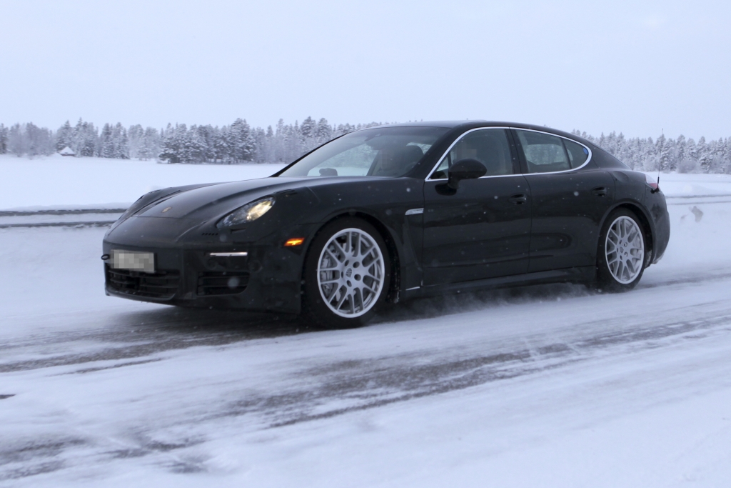 Erwischt: Erlkönig Porsche Panamera Facelift