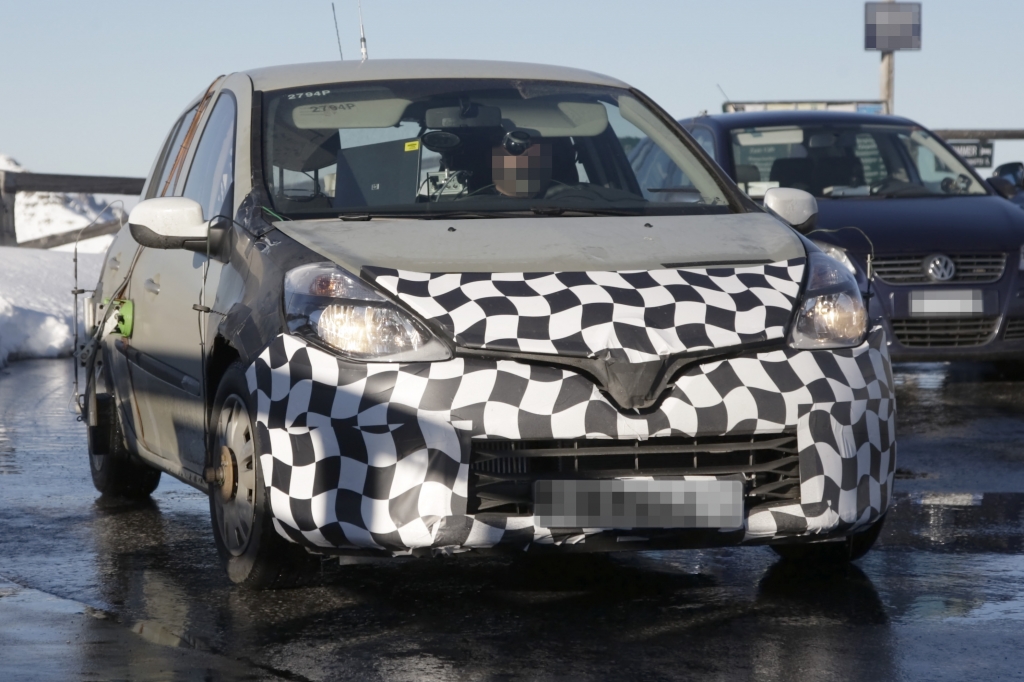 Erwischt: Erlkönig Renault Clio Update!