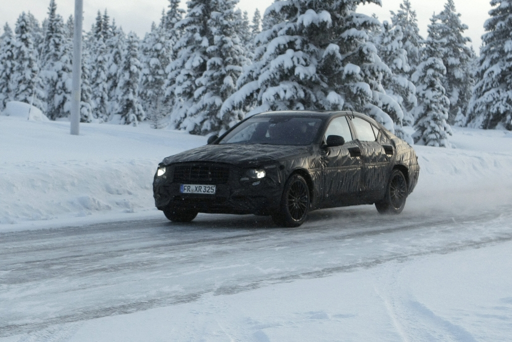 Erwischt – Erlkönige mit Stern: Der „Baby CLS“ und die S-Klasse von Mercedes-Benz