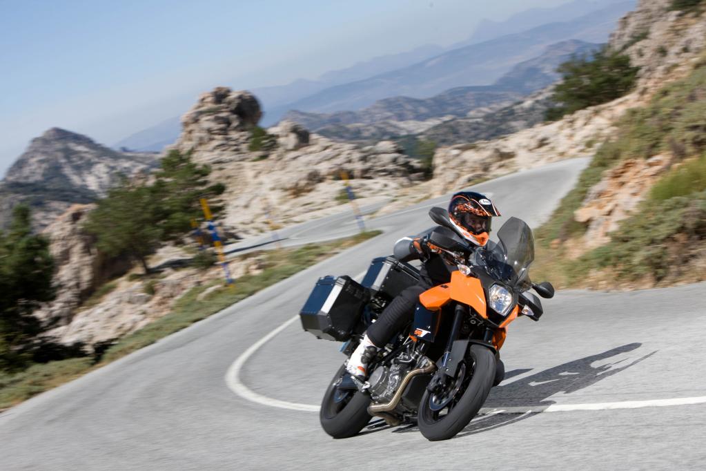 Fahrbericht KTM 990 SM-T: Gib dir die Kante!