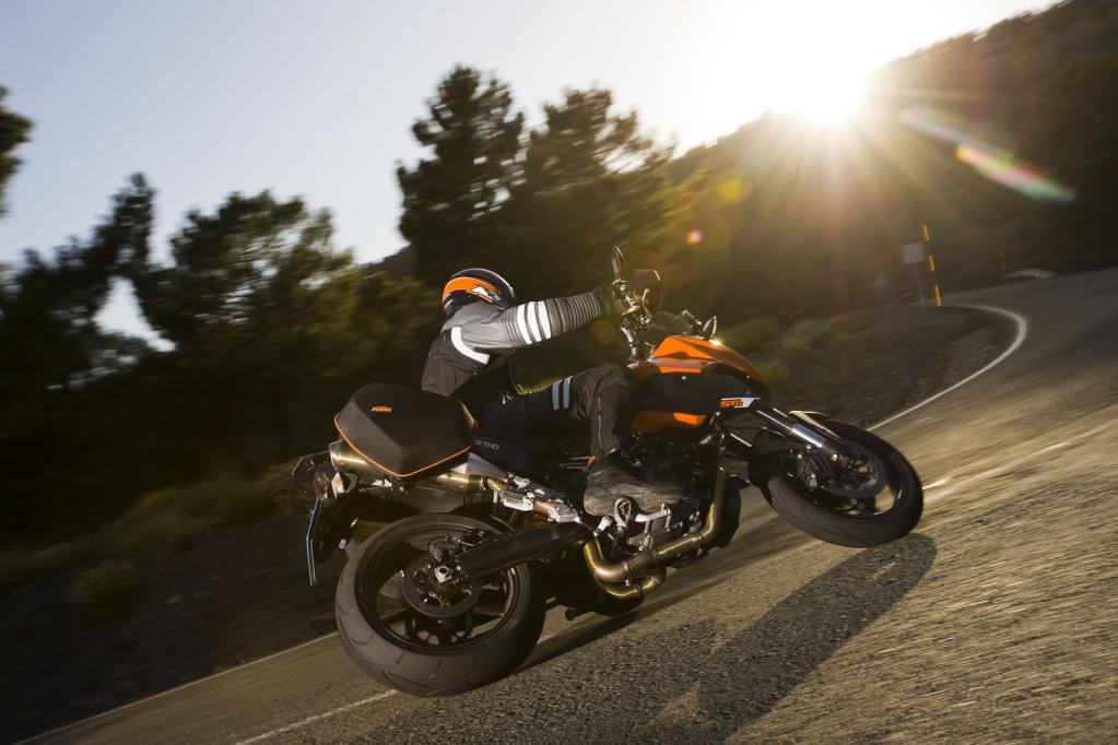 Fahrbericht KTM 990 SM-T: Gib dir die Kante!