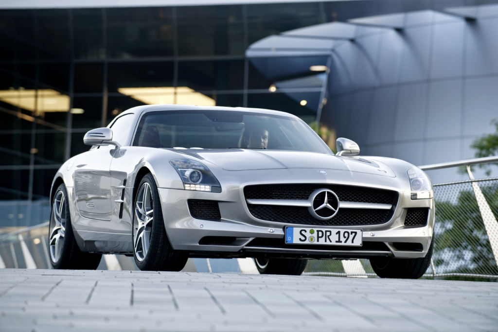 Fahrbericht: Mercedes-Benz SLS AMG - Mit verklärtem Blick