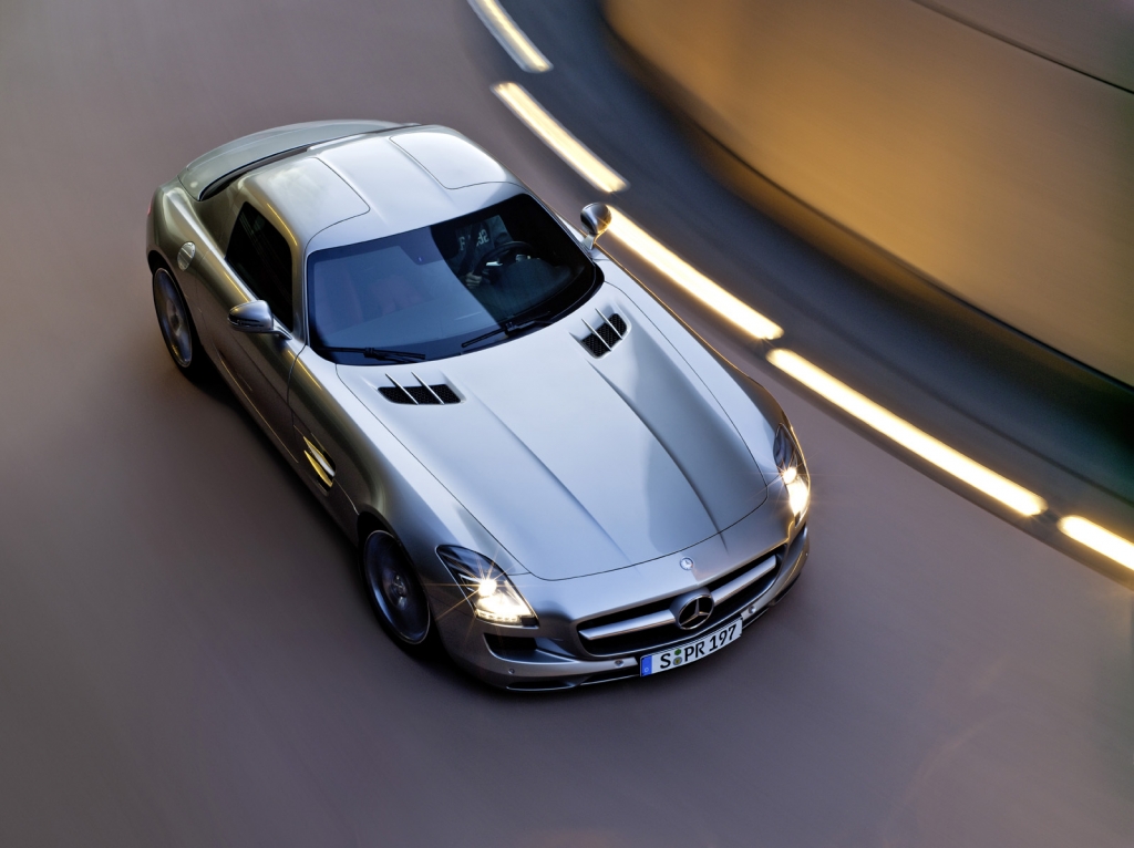 Fahrbericht: Mercedes-Benz SLS AMG - Mit verklärtem Blick