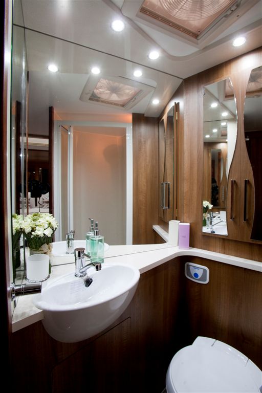 Fifth Wheel Tourers: Wohnauflieger Celtic Rambler und DreamSeeker aus England