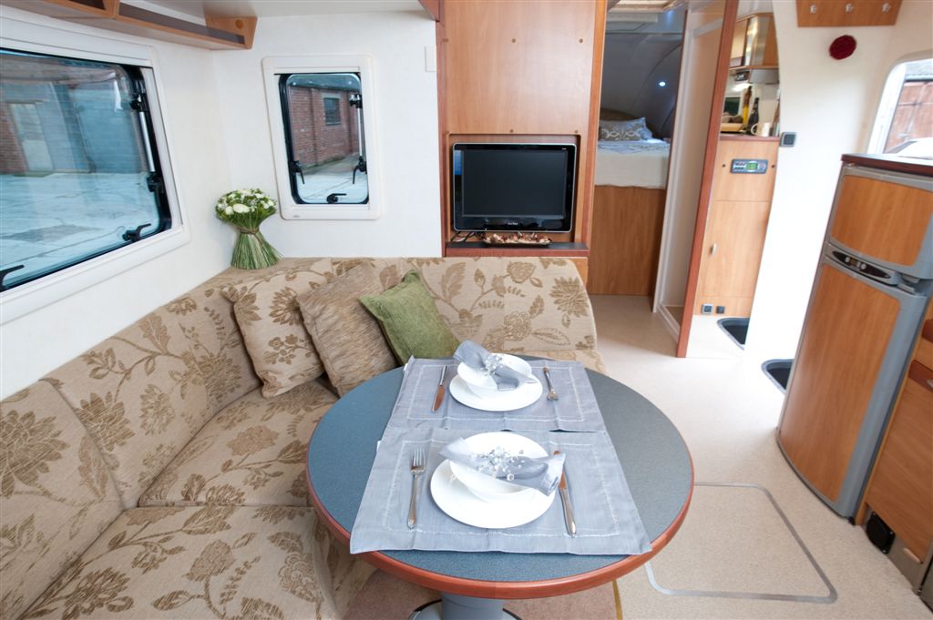 Fifth Wheel Tourers: Wohnauflieger Celtic Rambler und DreamSeeker aus England
