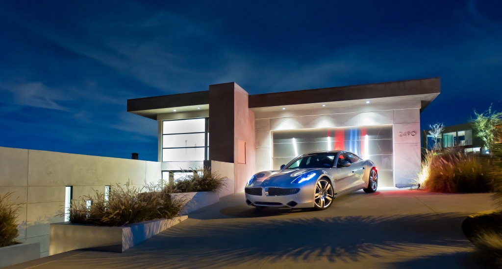 Fisker Karma bei Harrots im Schaufenster