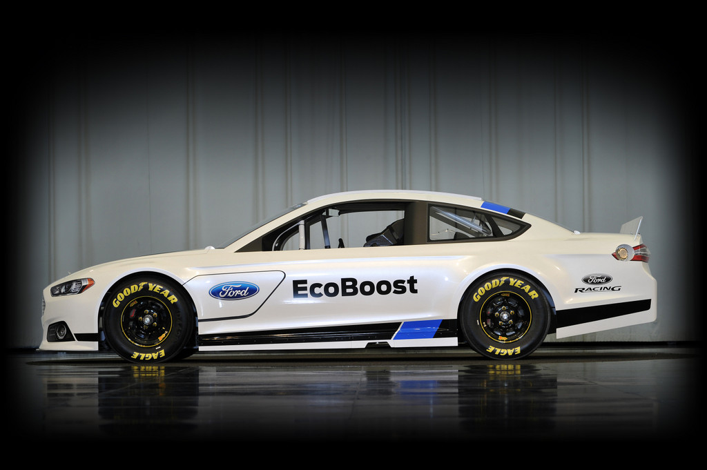 Ford schickt den Fusion auf die Rennstrecke