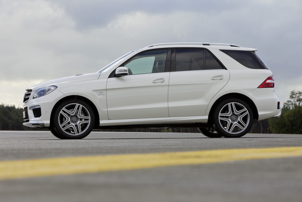 Gleich dreimal im Fuhrpark vorhanden. Ein Mercedes-Benz ML 63 von AMG. Einer hatte vorrausschauend als Kennzeichen 