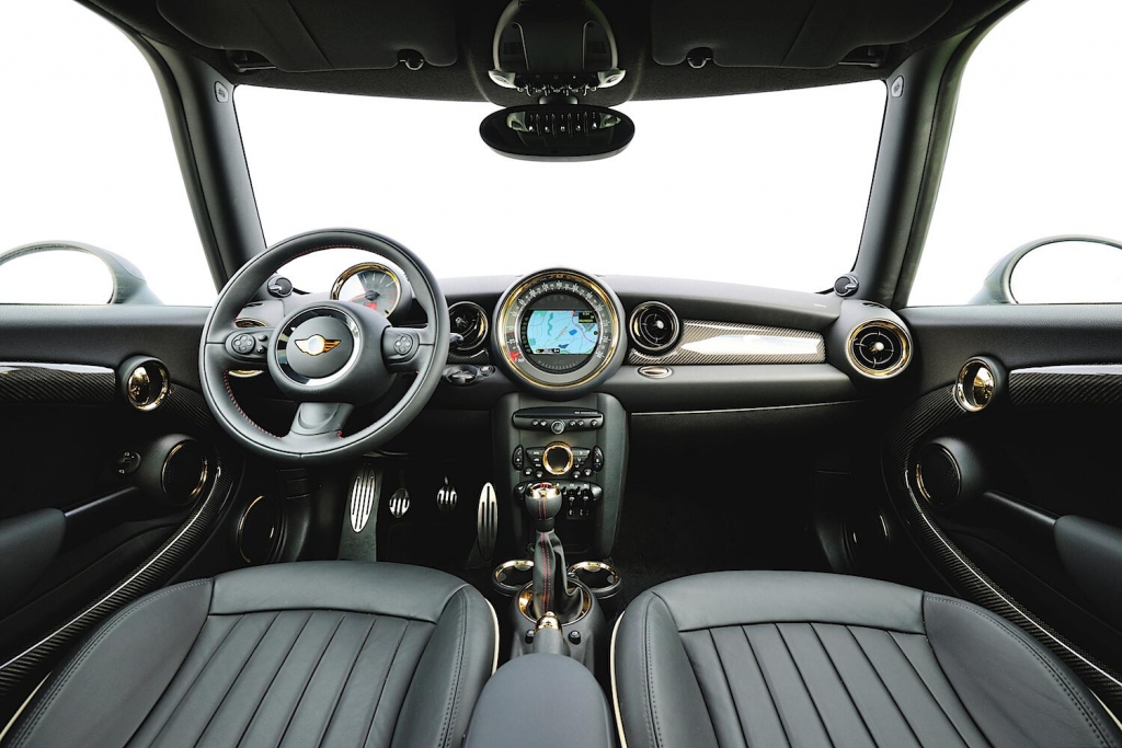 HHR Manufaktur macht Mini John Cooper zu Goldkind 