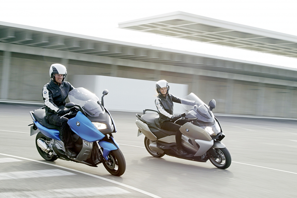 Hamburger Motorrad Tage 2012: BMW präsentiert Neuheiten und Sondermodelle